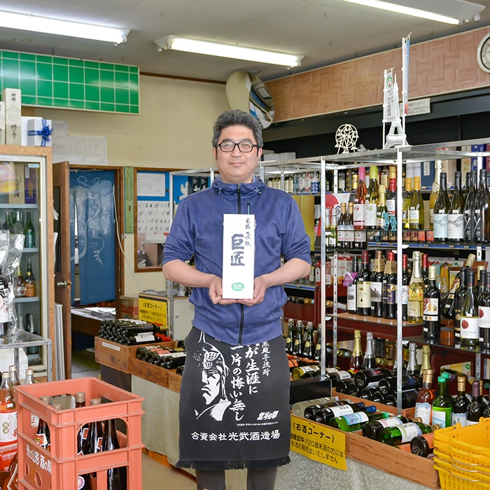 米鶴 大吟醸袋どり巨匠 1800ml 地酒 山形 化粧箱あり日本酒