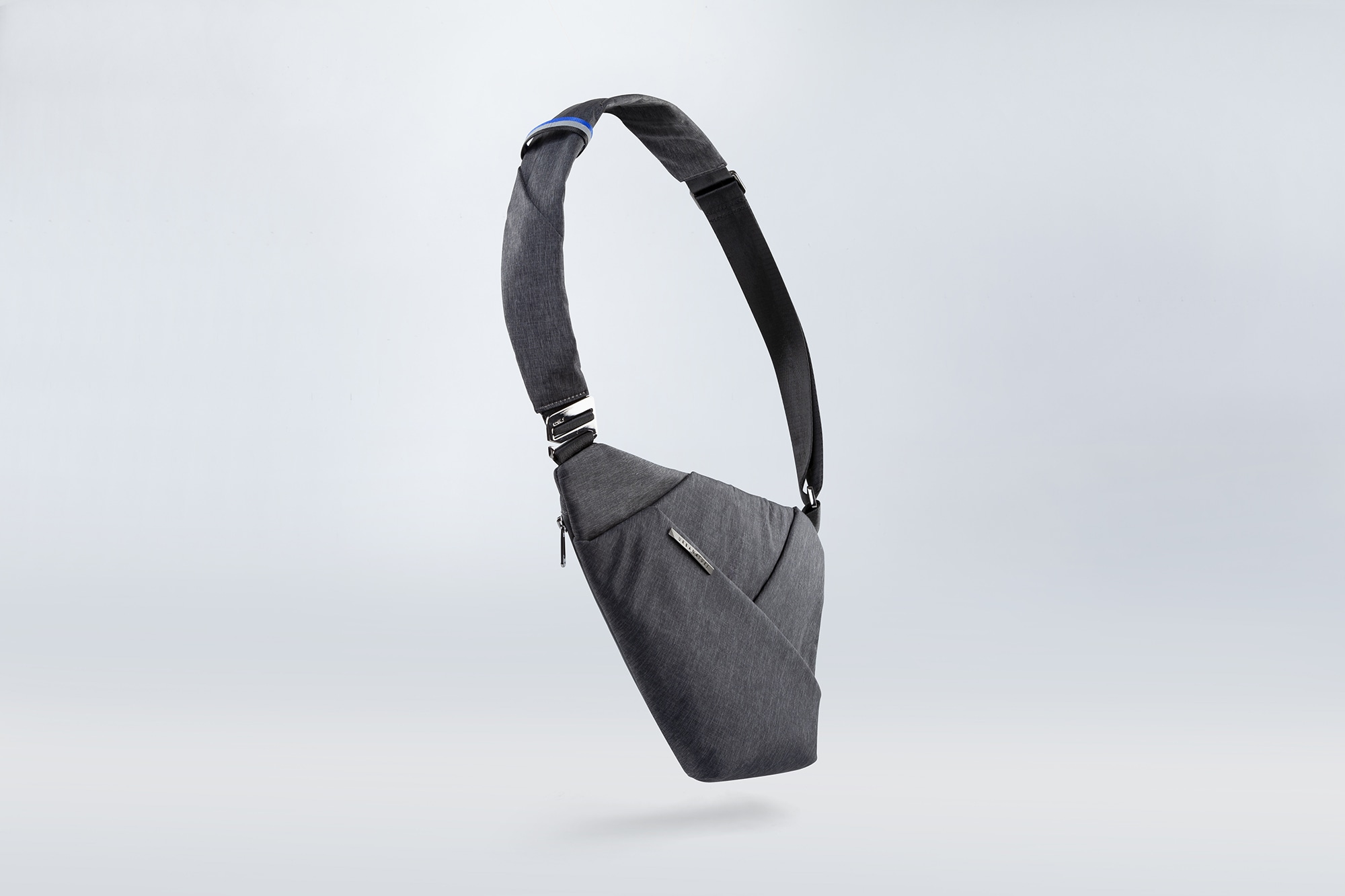 送料無料】niid D1 CHEST PACK CHARCOAL（ニード D1 チェストパック ...