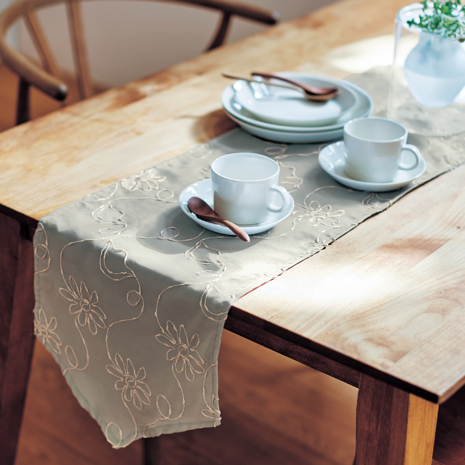 ベルメゾン トルコ刺繍レース生地のテーブルマット 約３０×５０(約３０