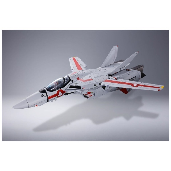 DX超合金 超時空要塞マクロス 初回限定版 VF-1J バルキリー（一条輝機