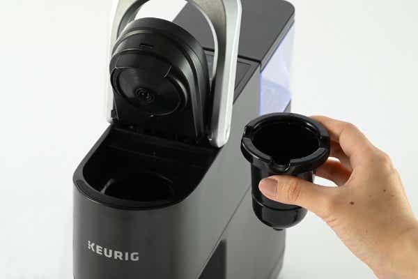 キューリグ カプセル式コーヒーメーカー 家庭用抽出機 KB01（ブラック