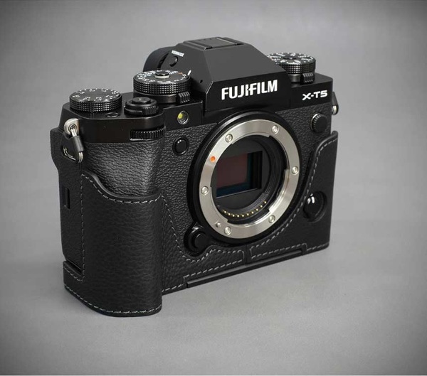 富士フィルム X-T5用本革カメラハーフケース ブラック FJ-XT5BK(FJ