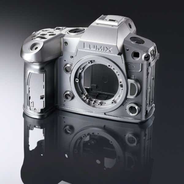 LUMIX GH6 ミラーレス一眼カメラ 標準ズームレンズキット DC-GH6L 
