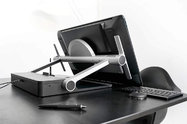 Wacom Cintiq Pro 32用Wacom Ergo Stand[ACK62802K](ACK62802K