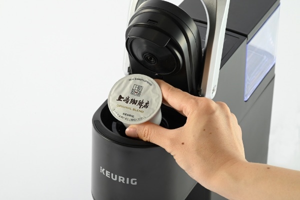 キューリグ カプセル式コーヒーメーカー 家庭用抽出機 KB01（ホワイト
