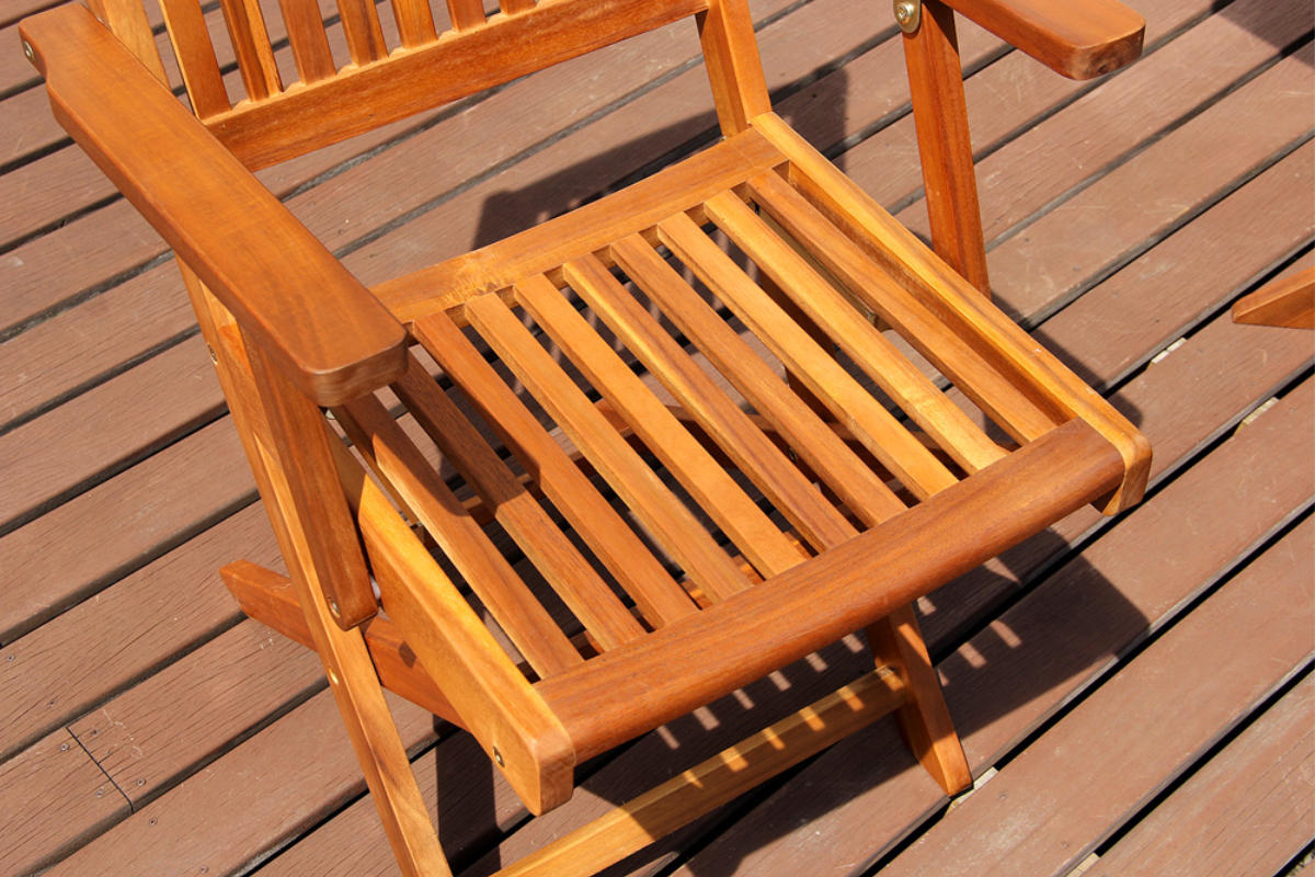 大特価新作木製 折りたたみチェア ガーデンチェア 肘置き付き 2脚セット 椅子